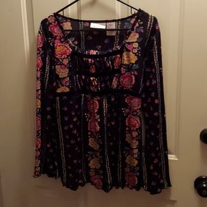 Women's Maternity Announcements top